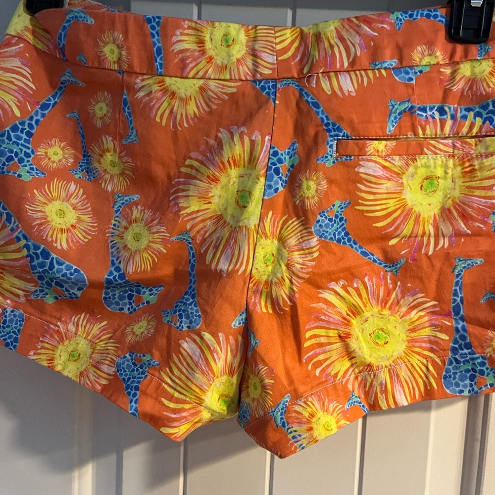 Women’s Kaeli Smith Short . SZ14 EUC!